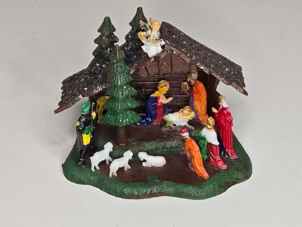 Vintage Plastic Nativity Scene Hong Kong 422 Miniature Diorama
